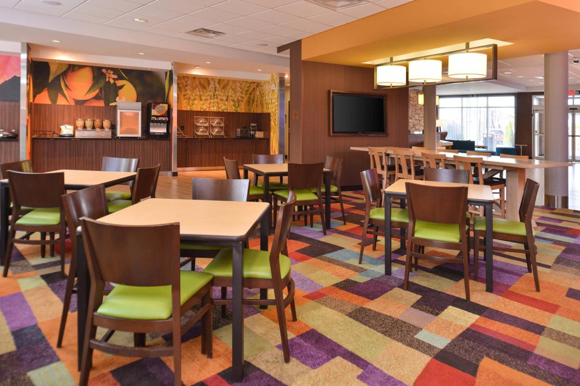 Fairfield Inn And Suites By Marriott Calhoun Buitenkant foto